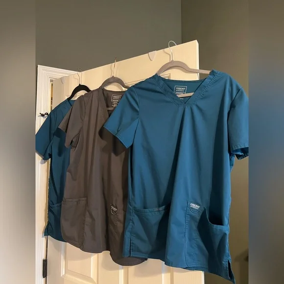 Cherokee Women's V-Neck Scrub Top - Teal and Gray - Picture 1 of 5